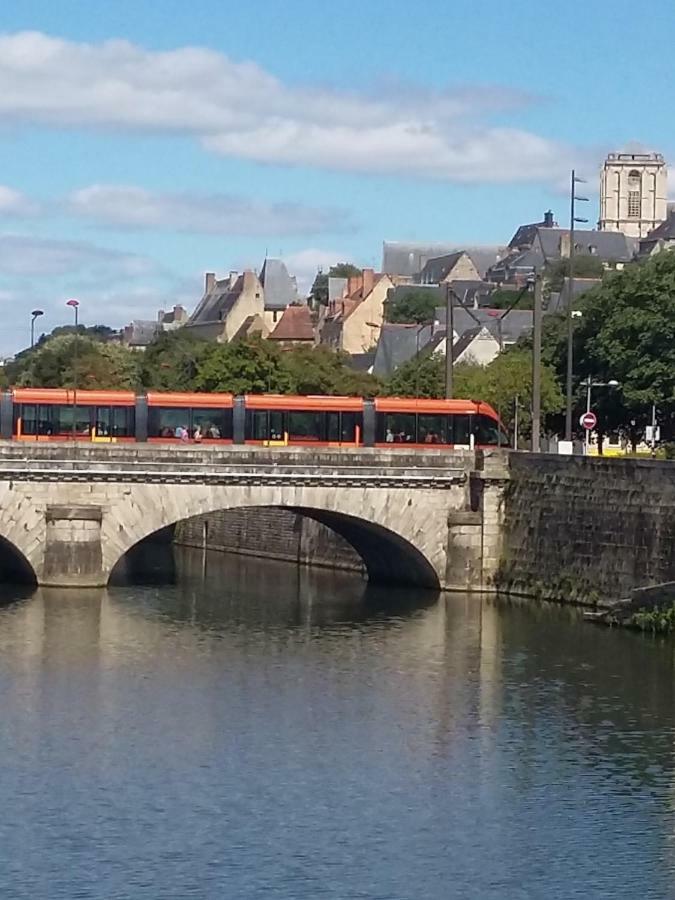 Logis Louisblanc, Muraille Romaine, Lit Queen-Size, Centre Ville ルマン エクステリア 写真