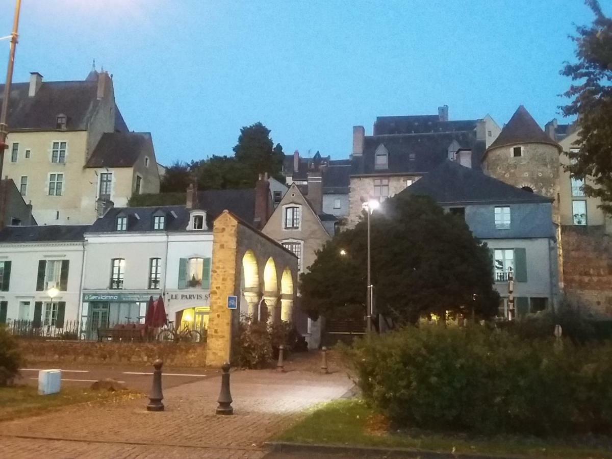 Logis Louisblanc, Muraille Romaine, Lit Queen-Size, Centre Ville ルマン エクステリア 写真